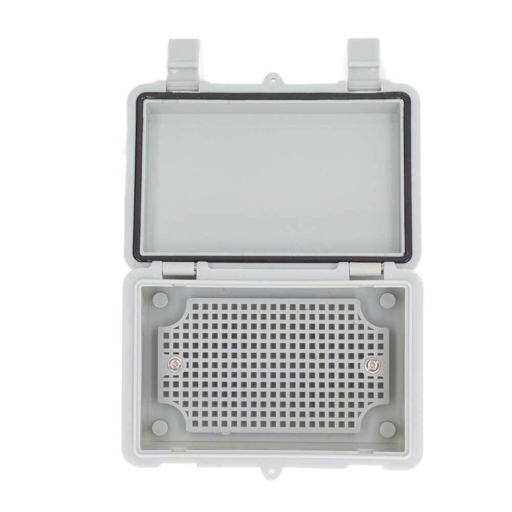 Outdoor Power Outlet Box - กล่องไฟฟ้ากันน้ำขนาด 150×100×70 มม. ทนทาน พร้อมคลิปพลาสติกและแผ่นรองด้านล่าง กล่องไฟฟ้าภายนอกอาคาร
